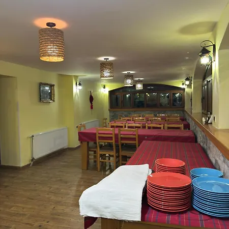 Kulla Emini 2025 * Βαλμπόνα