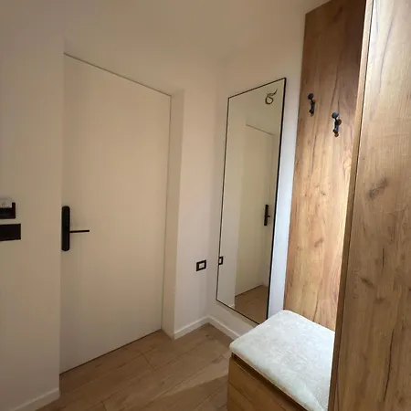 Ξενοδοχείο Kulla Emini 2025 Βαλμπόνα