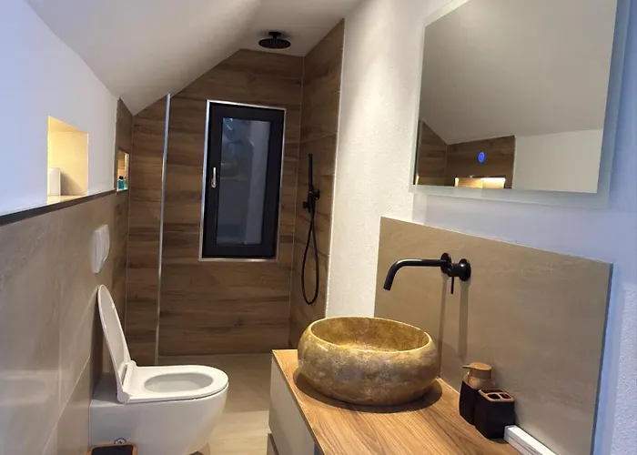 Hotel Kulla Emini 2025