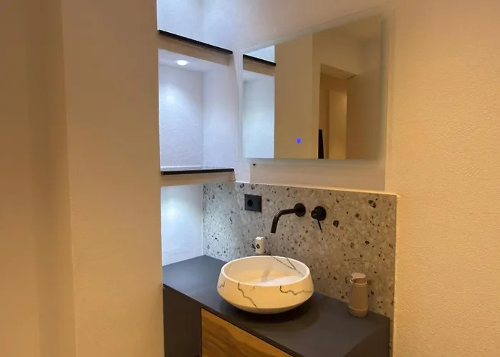 Hotel Kulla Emini 2025 *