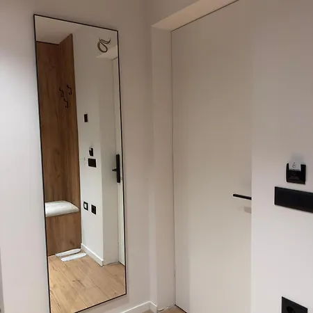 Kulla Emini 2025 瓦勒博内