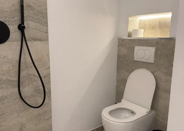 Hotel Kulla Emini 2025 *